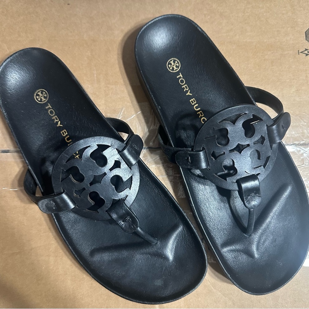 Tory Burch Black Logo Cutout Thong Sandals